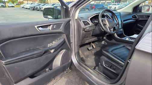 Carbonized Gray Metallic 2021 Ford Edge SEL