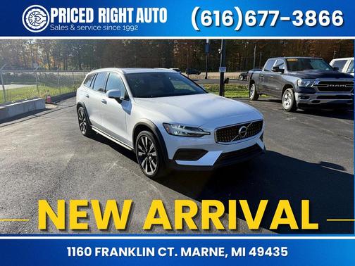 2020 Volvo V60 Cross Country T5