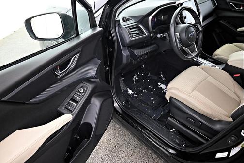 2023 Subaru Ascent Premium 8-Passenger