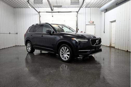 2017 Volvo XC90 T6 Momentum