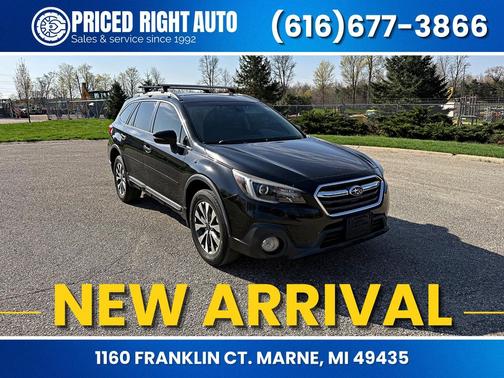 Crystal Black Silica 2018 Subaru Outback 3.6R Touring