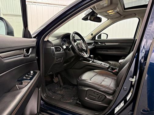 Deep Crystal Blue Mica 2018 Mazda CX-5 Grand Touring