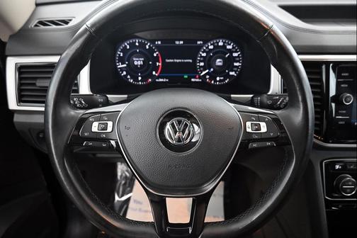 2018 Volkswagen Atlas 3.6L SEL Premium