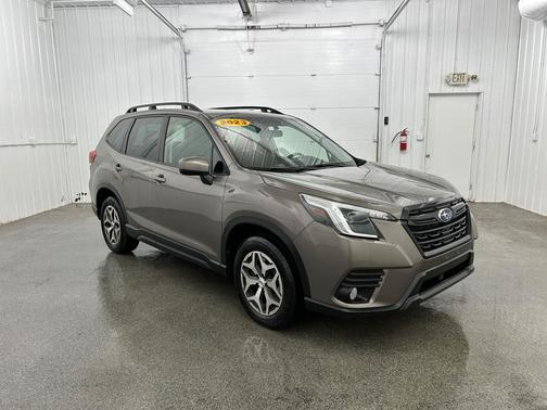 Brilliant Bronze 2023 Subaru Forester Premium