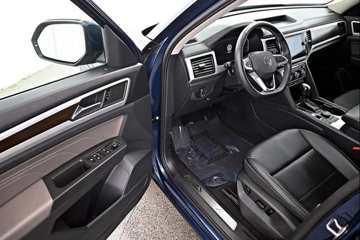 2022 Volkswagen Atlas 3.6L SE w/Technology