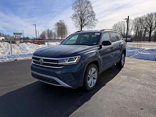 2022 Volkswagen Atlas 3.6L SE w/Technology
