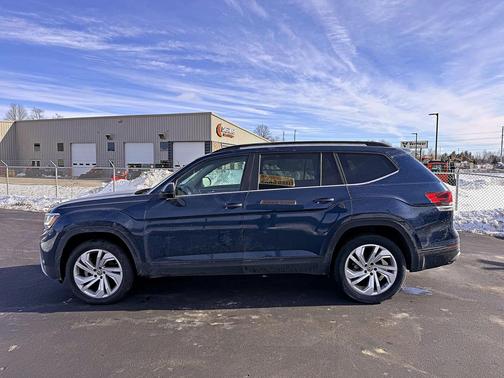 2022 Volkswagen Atlas 3.6L SE w/Technology