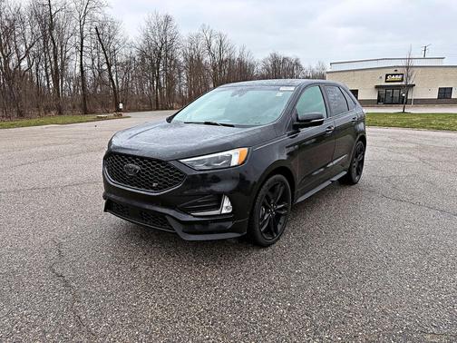 2019 Ford Edge ST