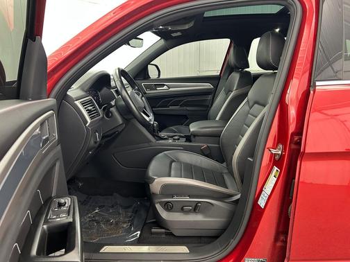 Aurora Red 2020 Volkswagen Atlas Cross Sport 3.6L V6 SEL 4MOTION