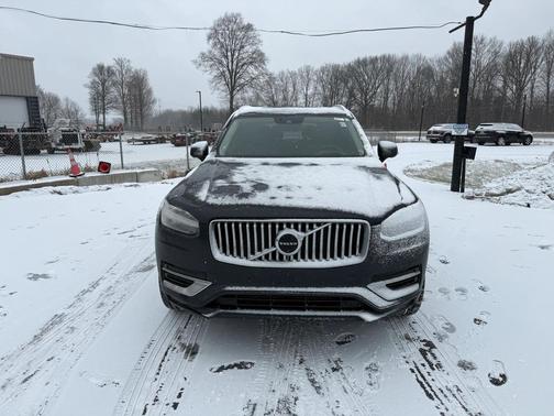 2022 Volvo XC90 T6 Inscription