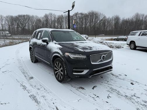 2022 Volvo XC90 T6 Inscription