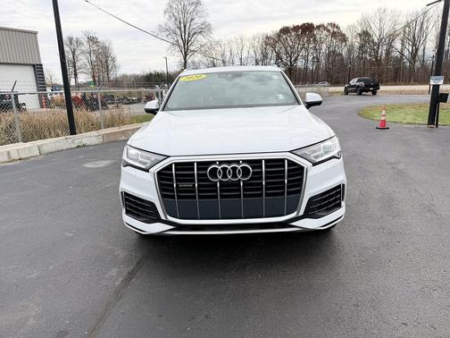 2020 Audi Q7 55 Premium Plus