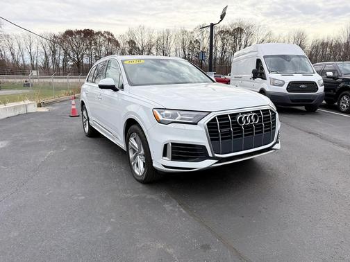 2020 Audi Q7 55 Premium Plus