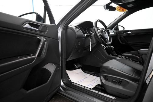2021 Volkswagen Tiguan 2.0T SE R-Line Black 4MOTION
