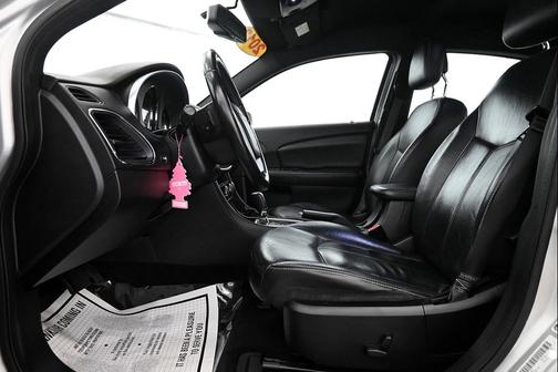 2012 Chrysler 200 Limited