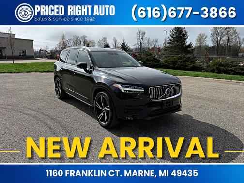 2020 Volvo XC90 T6 Momentum