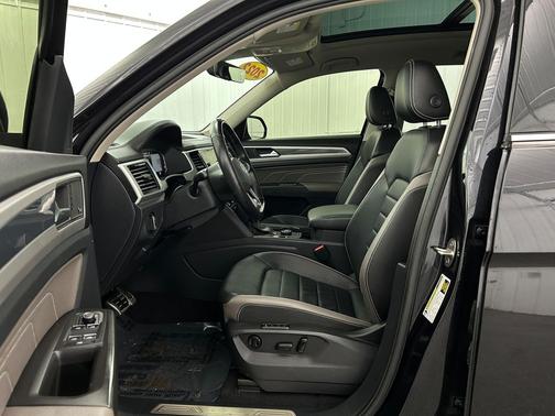 2022 Volkswagen Atlas 3.6L SEL Premium