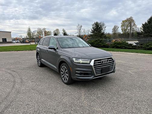 Graphite Gray 2018 Audi Q7 3.0T Prestige