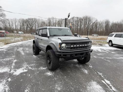 2022 Ford Bronco Black Diamond