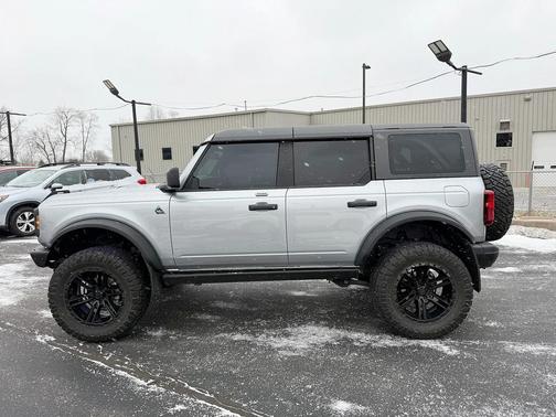 2022 Ford Bronco Black Diamond