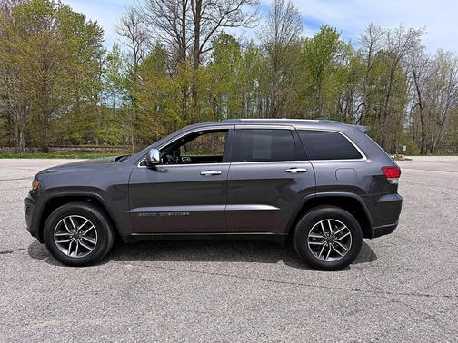Granite Crystal Metallic Clearcoat 2020 Jeep Grand Cherokee Limited