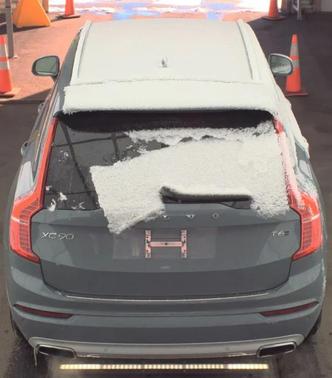 2020 Volvo XC90 T6 Momentum