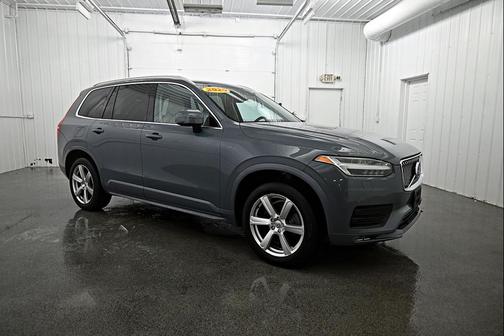 2020 Volvo XC90 T6 Momentum