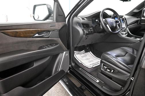 2020 Cadillac Escalade ESV Platinum