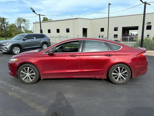 2014 Ford Fusion SE