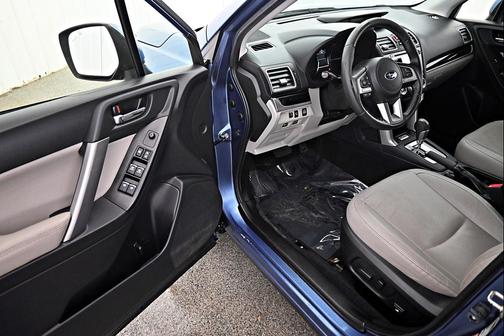 Quartz Blue Pearl 2017 Subaru Forester 2.5i Limited