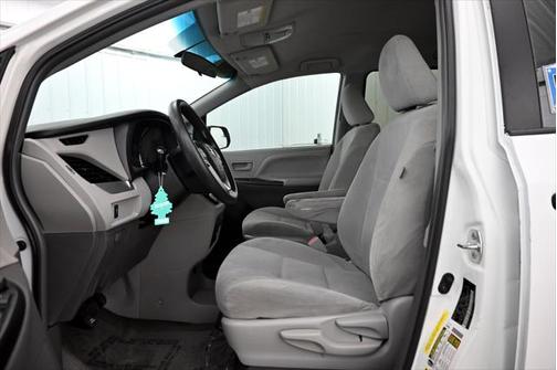 2017 Toyota Sienna SE