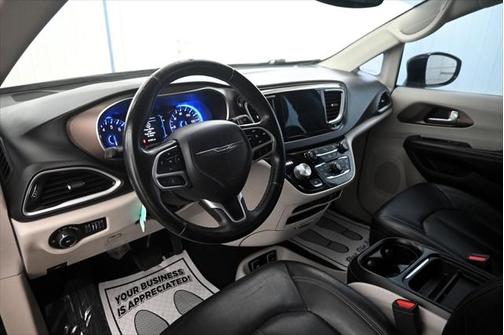 2018 Chrysler Pacifica Touring-L