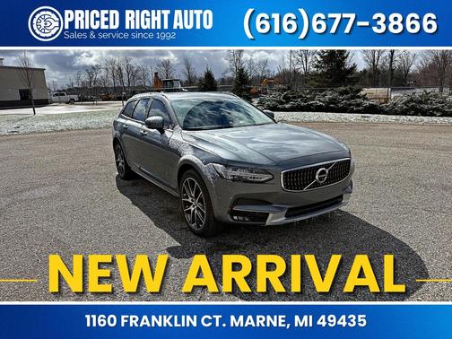 2018 Volvo V90 Cross Country T6