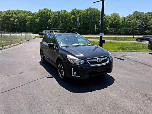 Crystal Black Silica 2016 Subaru Crosstrek 2.0i Limited