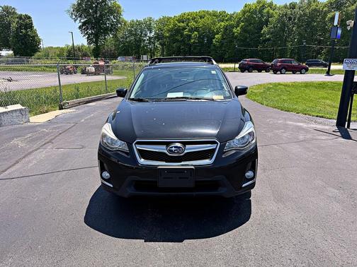 Crystal Black Silica 2016 Subaru Crosstrek 2.0i Limited