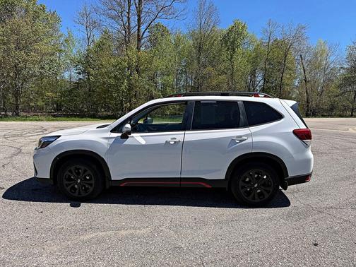 Crystal White Pearl 2020 Subaru Forester Sport