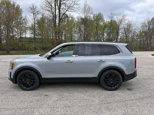 Wolf Gray 2021 Kia Telluride SX