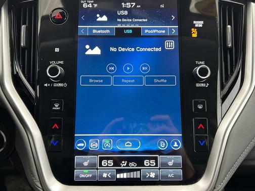 Crystal Black Silica 2023 Subaru Outback Premium
