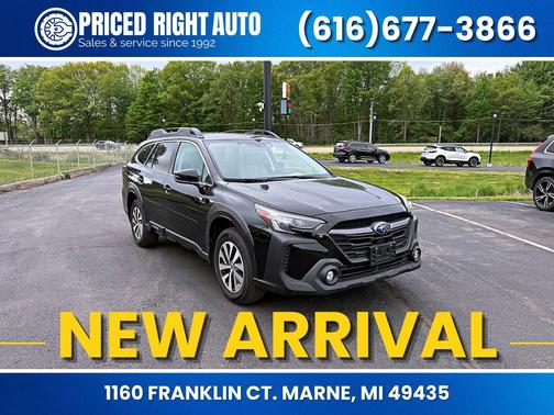 Crystal Black Silica 2023 Subaru Outback Premium