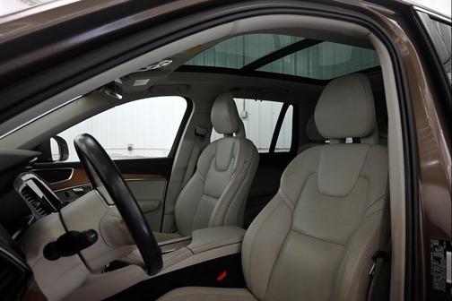 2017 Volvo XC90 T6 Inscription