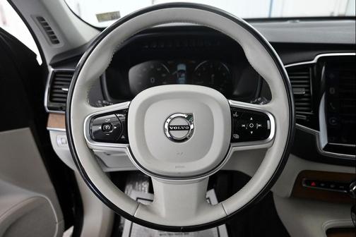 2017 Volvo XC90 T6 Inscription