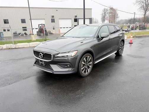 2020 Volvo V60 Cross Country T5