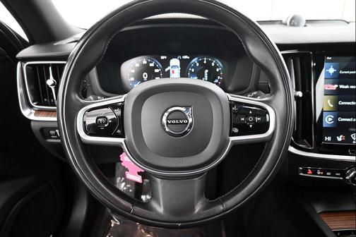 2020 Volvo V60 Cross Country T5