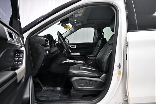 Star White Metallic Tri-Coat 2021 Ford Explorer XLT