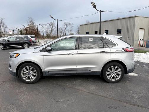 2019 Ford Edge Titanium