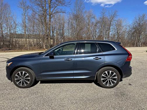 2023 Volvo XC60 B5 Core