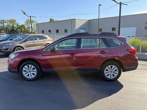 2019 Subaru Outback 2.5i