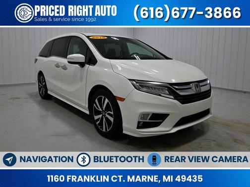 Diamond White Pearl 2019 Honda Odyssey Elite