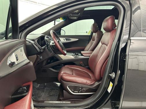 Agate Black 2019 Lincoln Nautilus Black Label