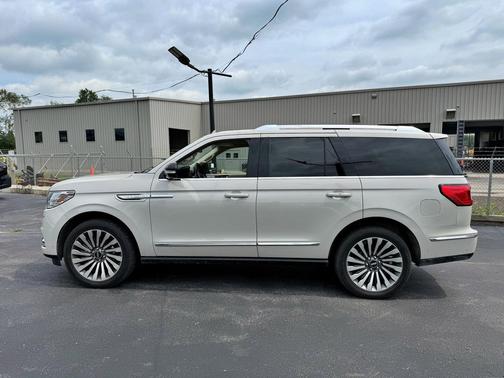 Ceramic Pearl 2020 Lincoln Navigator Reserve